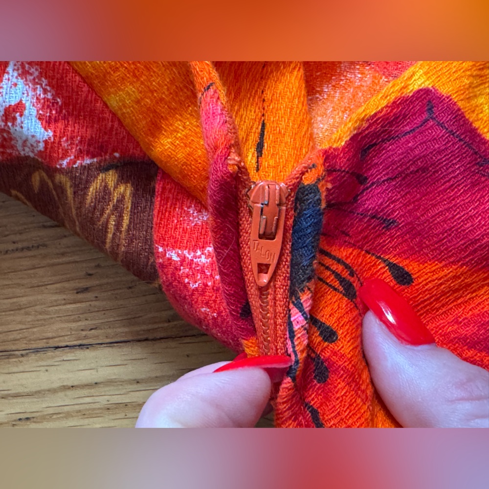 60s Vintage Alice Polynesian Bright Orange Hawaiian Bark Cloth Dress - Picture 6 of 8